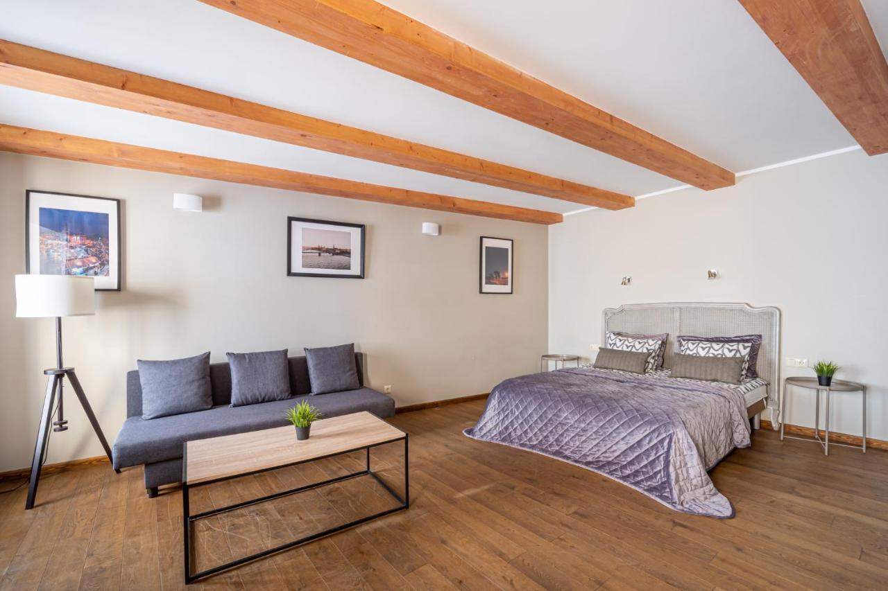 Enjoy Old Town Vibes In 1716 Laipu Residence With 4 Stylish Apartments And 1 Penthouse リガ エクステリア 写真