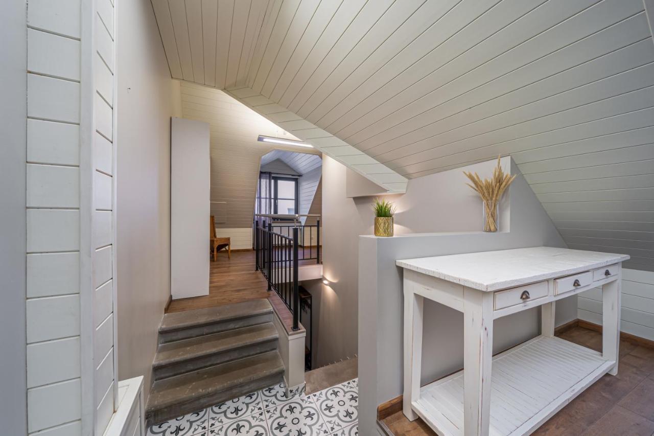 Enjoy Old Town Vibes In 1716 Laipu Residence With 4 Stylish Apartments And 1 Penthouse リガ エクステリア 写真