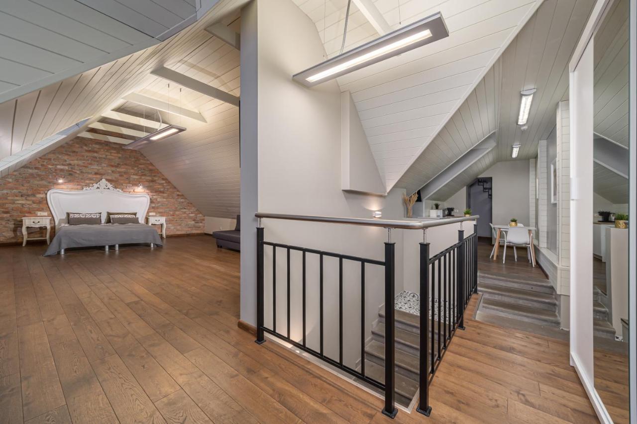 Enjoy Old Town Vibes In 1716 Laipu Residence With 4 Stylish Apartments And 1 Penthouse リガ エクステリア 写真