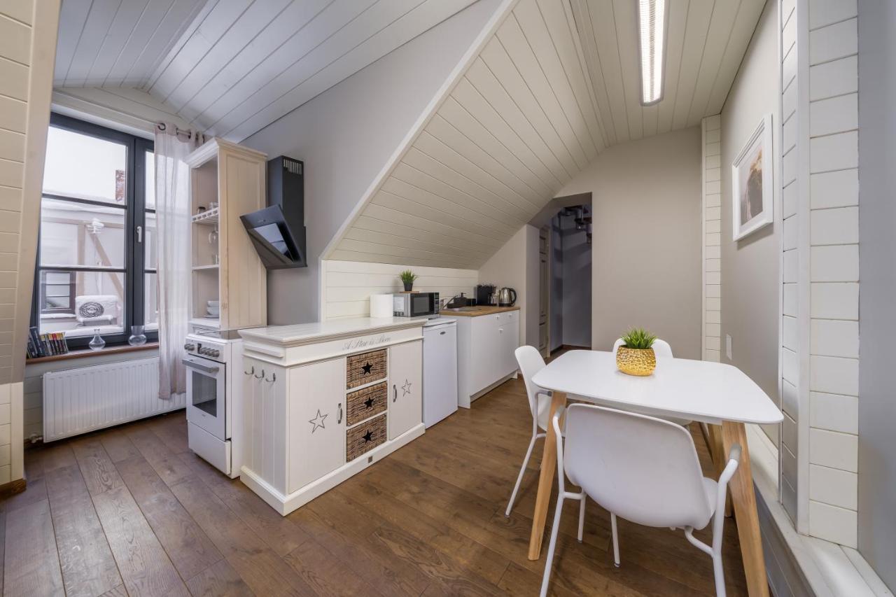 Enjoy Old Town Vibes In 1716 Laipu Residence With 4 Stylish Apartments And 1 Penthouse リガ エクステリア 写真